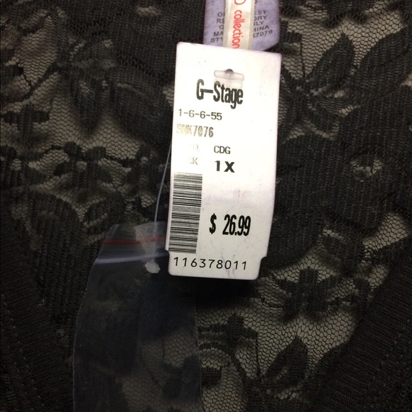 Sweater/ pull over - Picture 2 of 3